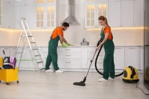 5 Reasons to Hire a Cleaning Company