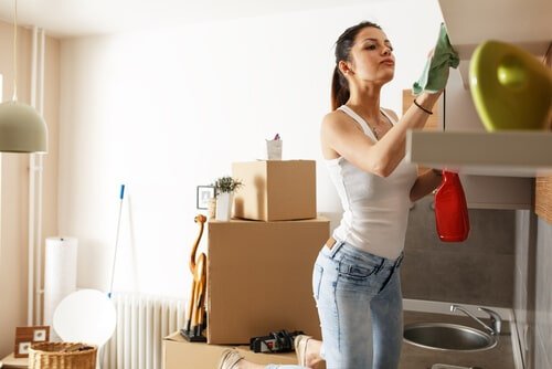 What Does a Royal Palm Beach Move Out Cleaning Include?