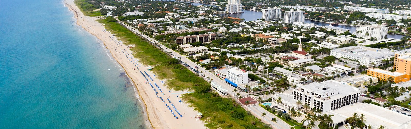 Expert Delray Beach Apartment Cleaning & Home Disinfection Services background