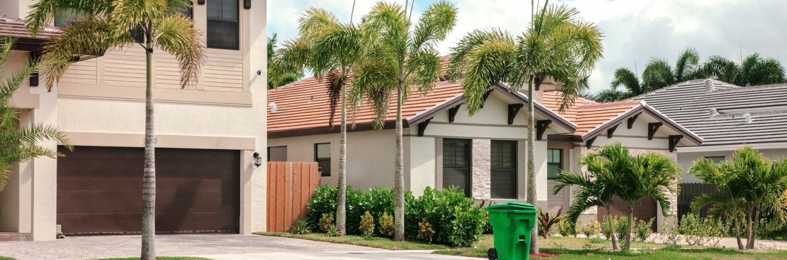 House Cleaners & Home Disinfection Services, Lake Belvedere Estates, FL background