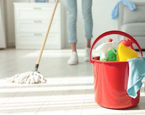 Cleaning material